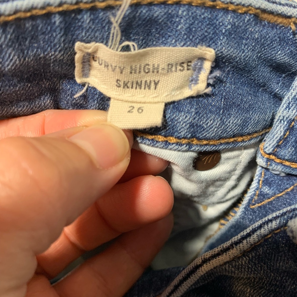 Madewell Curvy High Rise skinny jeans. Size 26. - Picture 4 of 11